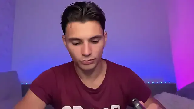 KateGale – webcam model profile photo Image 6