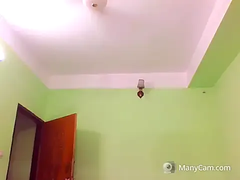 HaleyLyon – webcam model profile photo Image 5