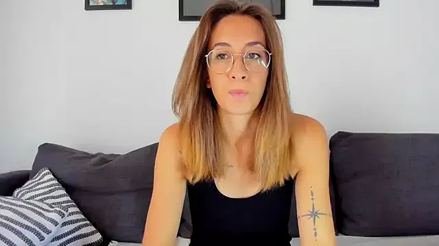 CarmelaAnthony – webcam model profile photo Image 19