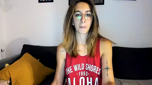 CarmelaAnthony – webcam model profile photo Image 5