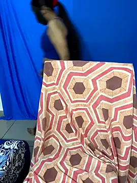 MiraKova – webcam model profile photo Image 13