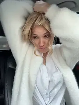 AndreaKalo – webcam model profile photo Image 18