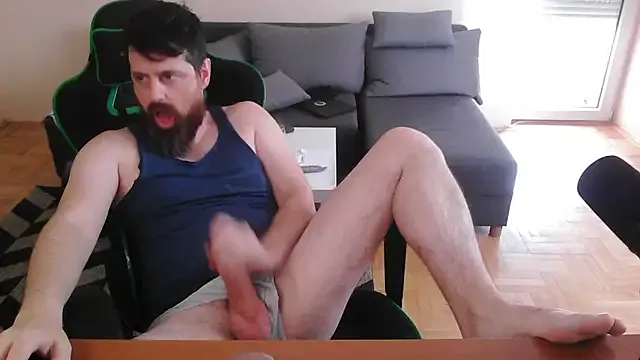 LaureMestler – webcam model profile photo Image 9