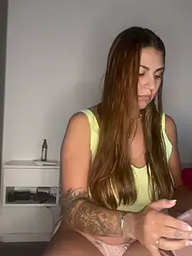 molochnaya000 – webcam model profile photo Image 2