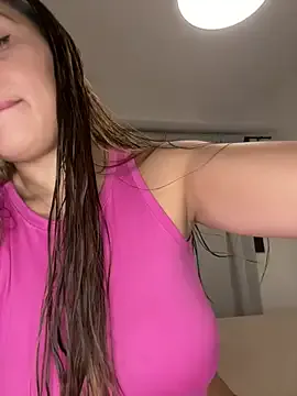 molochnaya000 – webcam model profile photo Image 8