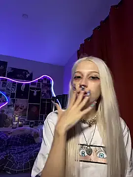 LaraOlson – webcam model profile photo Image 11