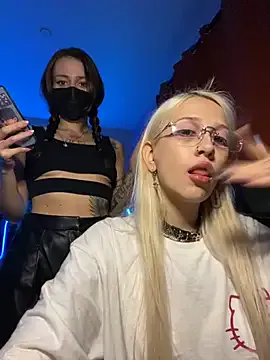 LaraOlson – webcam model profile photo Image 15