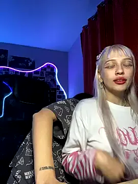 LaraOlson – webcam model profile photo Image 18