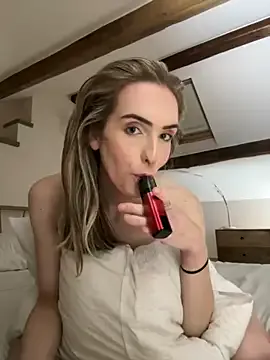 ANGELonDUTY – webcam model profile photo Image 7