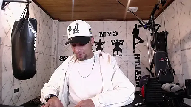 miamellycious – webcam model profile photo Image 13