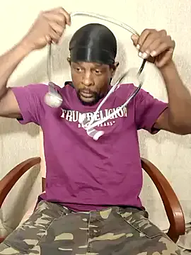 Dolce – webcam model profile photo Image 12