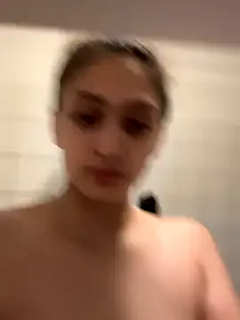 HaleyLyon – webcam model profile photo Image 4