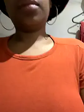 CatalinaDalessio – webcam model profile photo Image 8