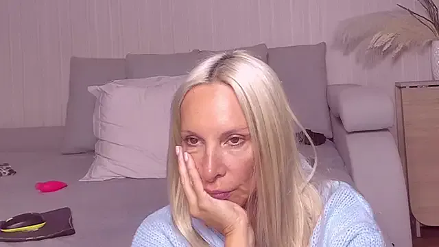 nyakotan – webcam model profile photo Image 17