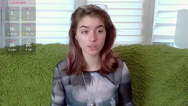 Dolce – webcam model profile photo Image 18