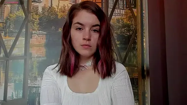 Dolce – webcam model profile photo Image 7