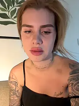 EmiraMiller – webcam model profile photo Image 10