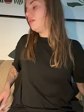 EmiraMiller – webcam model profile photo Image 13