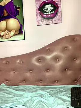 AlisonColemans – webcam model profile photo Image 12