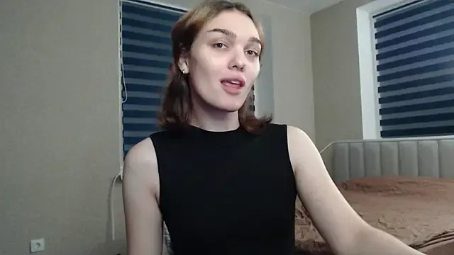 KateGale – webcam model profile photo Image 5