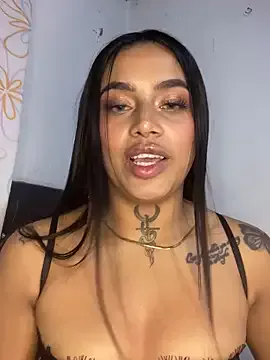 Bllowjoyy – webcam model profile photo Image 7