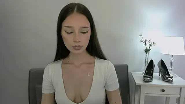 Alirawrz – webcam model profile photo Image 9