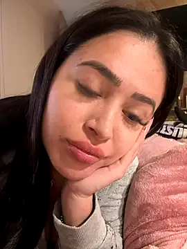 Dolce – webcam model profile photo Image 15