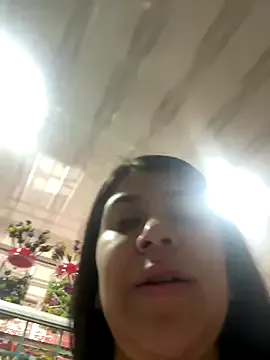 Dolce – webcam model profile photo Image 9