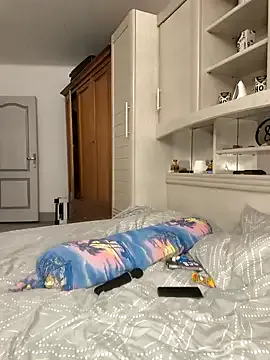 KateGale – webcam model profile photo Image 17