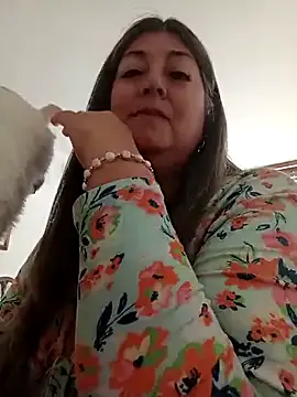 KateGale – webcam model profile photo Image 12