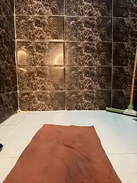 CataleyaLore – webcam model profile photo Image 10