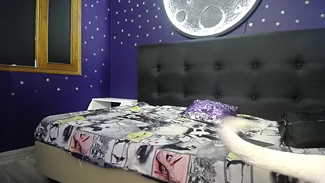 Neznost – webcam model profile photo Image 16