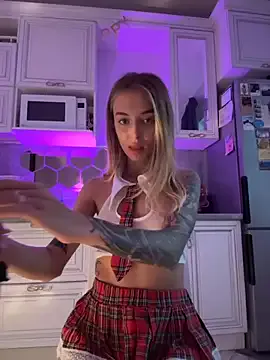 ElaRossie – webcam model profile photo Image 18