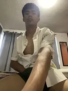 KateGale – webcam model profile photo Image 15