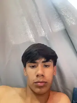 KateGale – webcam model profile photo Image 6