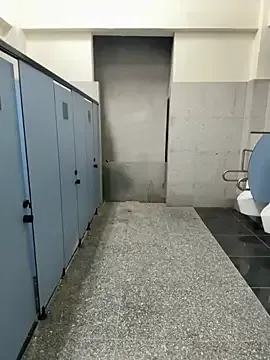 Carla – webcam model profile photo Image 12