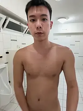 Carla – webcam model profile photo Image 18