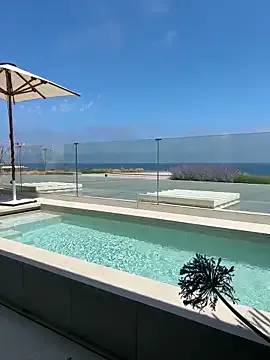 AlissaLexx – webcam model profile photo Image 2