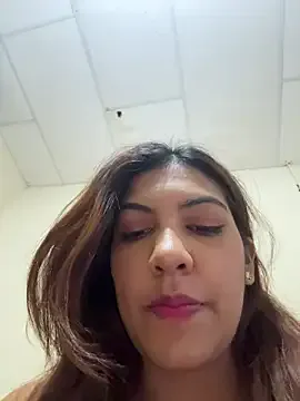 SherineNorth – webcam model profile photo Image 18