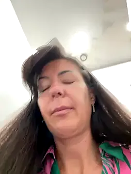 HannaMo – webcam model profile photo Image 6