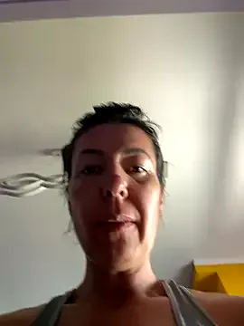 HannaMo – webcam model profile photo Image 7