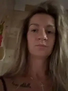 LonelyNasty1 – webcam model profile photo Image 9