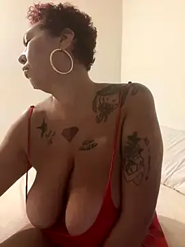 IvyHarpers – webcam model profile photo Image 11