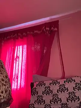 ErzabelLew – webcam model profile photo Image 5