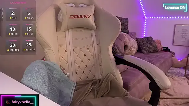 HaleyLyon – webcam model profile photo Image 11