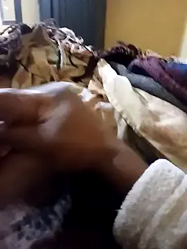 AyshaConnor – webcam model profile photo Image 4