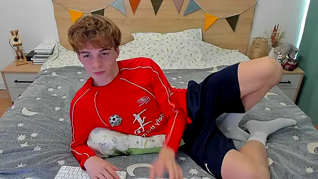 Dolce – webcam model profile photo Image 13