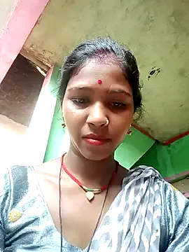 HaleyLyon – webcam model profile photo Image 3