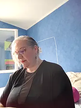 VenusRusell – webcam model profile photo Image 11