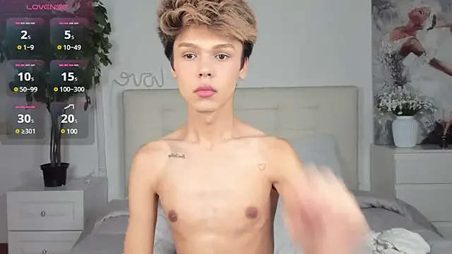 AngelBlushXXX – webcam model profile photo Image 2